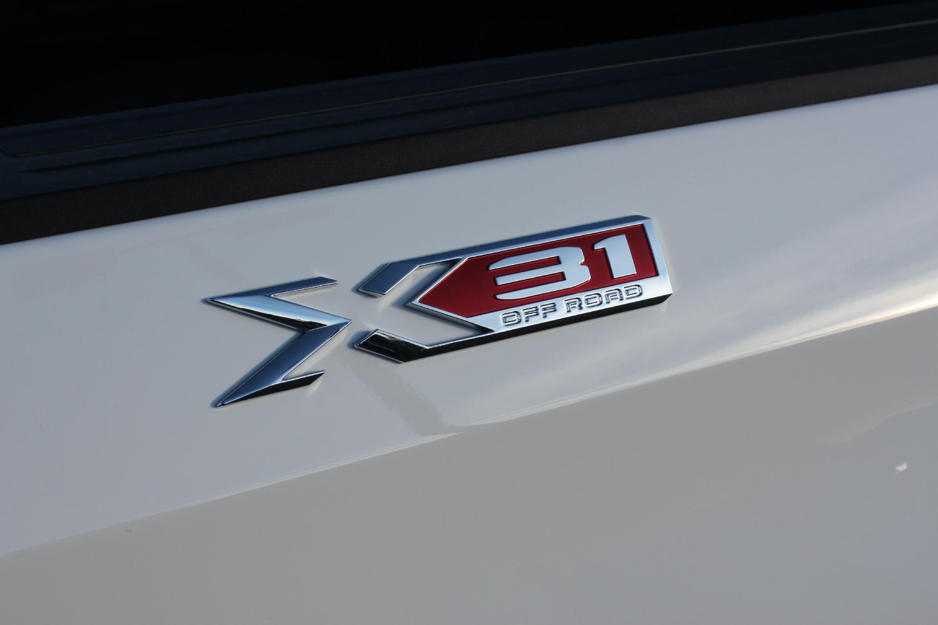 2025 GMC Sierra 1500 Vehicle Photo in AURORA, CO 80012-4011