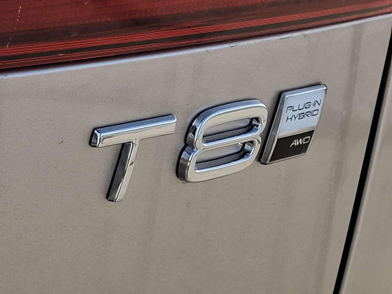 2025 Volvo XC60 Plug-In Hybrid Vehicle Photo in Trevose, PA 19053