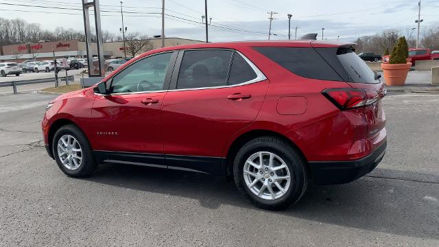 2022 Chevrolet Equinox Vehicle Photo in MOON TOWNSHIP, PA 15108-2571