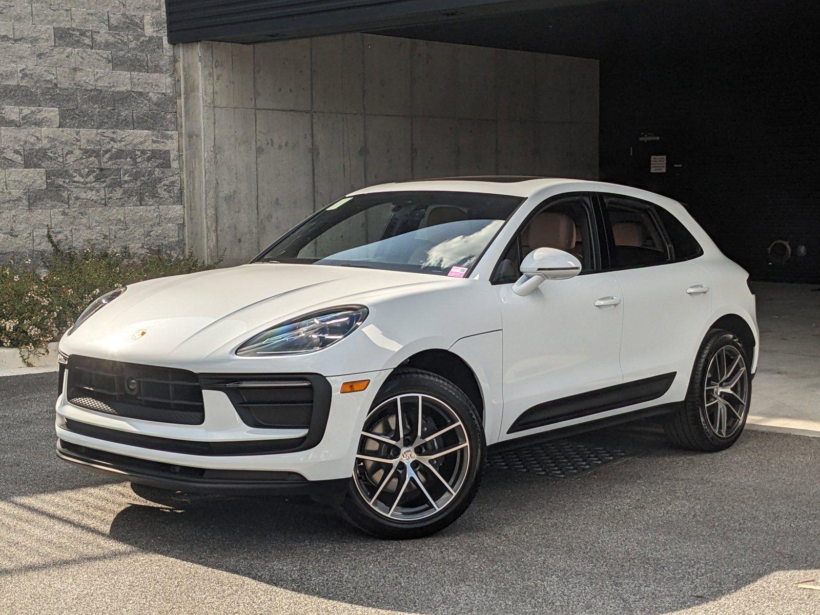 2025 Porsche Macan Vehicle Photo in Towson, MD 21204