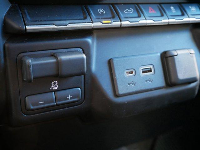 2020 Chevrolet Silverado 1500 Vehicle Photo in MAPLEWOOD, MN 55119-4794