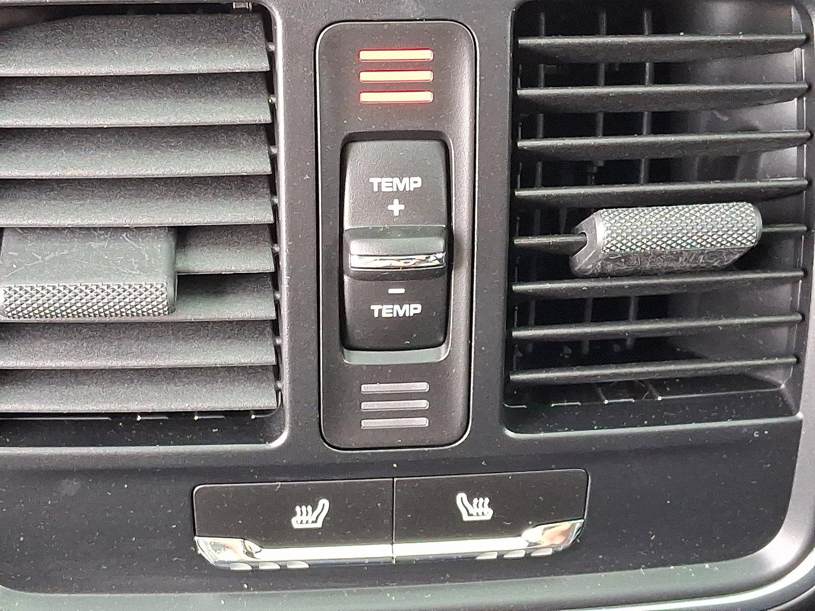 2020 Porsche Macan Vehicle Photo in Lancaster, PA 17601