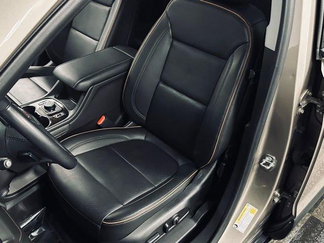 2022 GMC Acadia Vehicle Photo in MEDINA, OH 44256-9631
