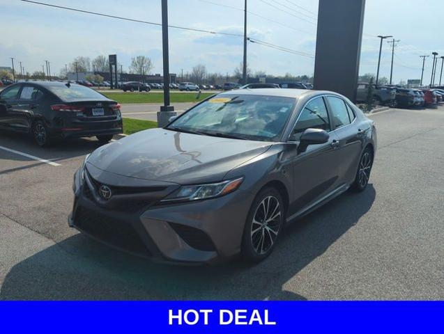 2018 Toyota Camry Vehicle Photo in Merrillville, IN 46410