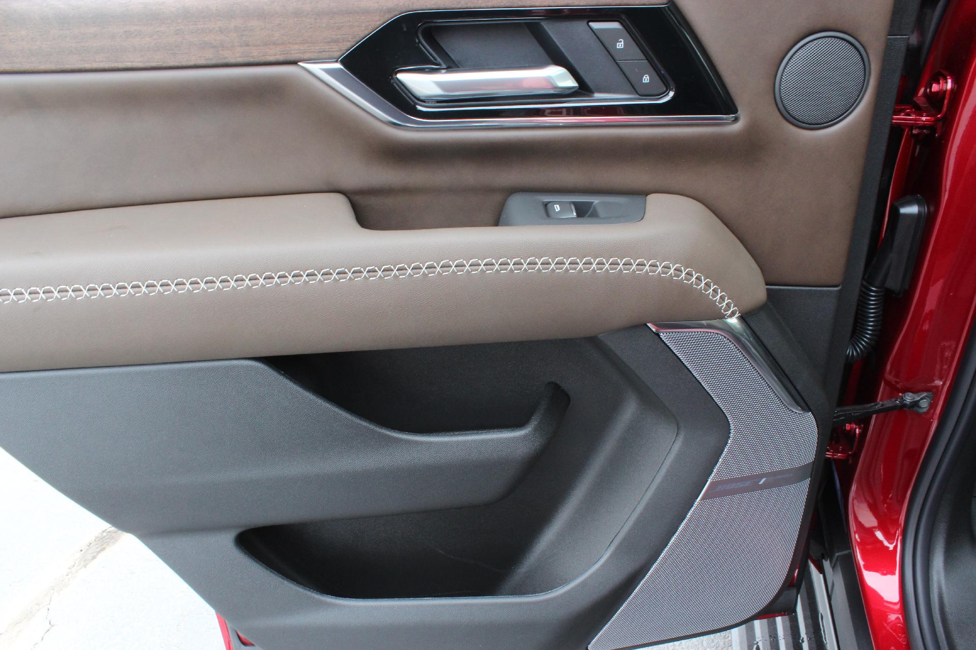 2025 GMC Yukon Vehicle Photo in AURORA, CO 80012-4011