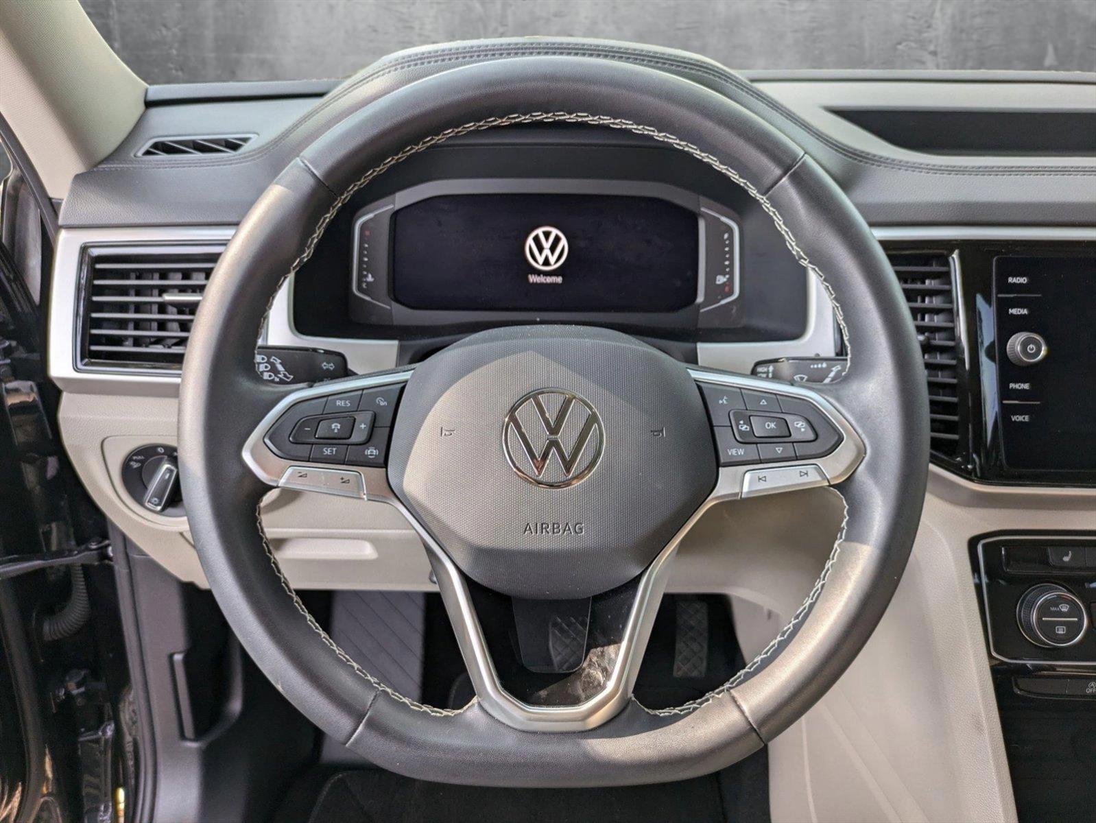 2023 Volkswagen Atlas Vehicle Photo in Tampa, FL 33614