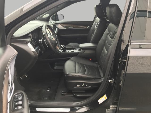 2024 Cadillac XT6 Vehicle Photo in GREEN BAY, WI 54303-3330