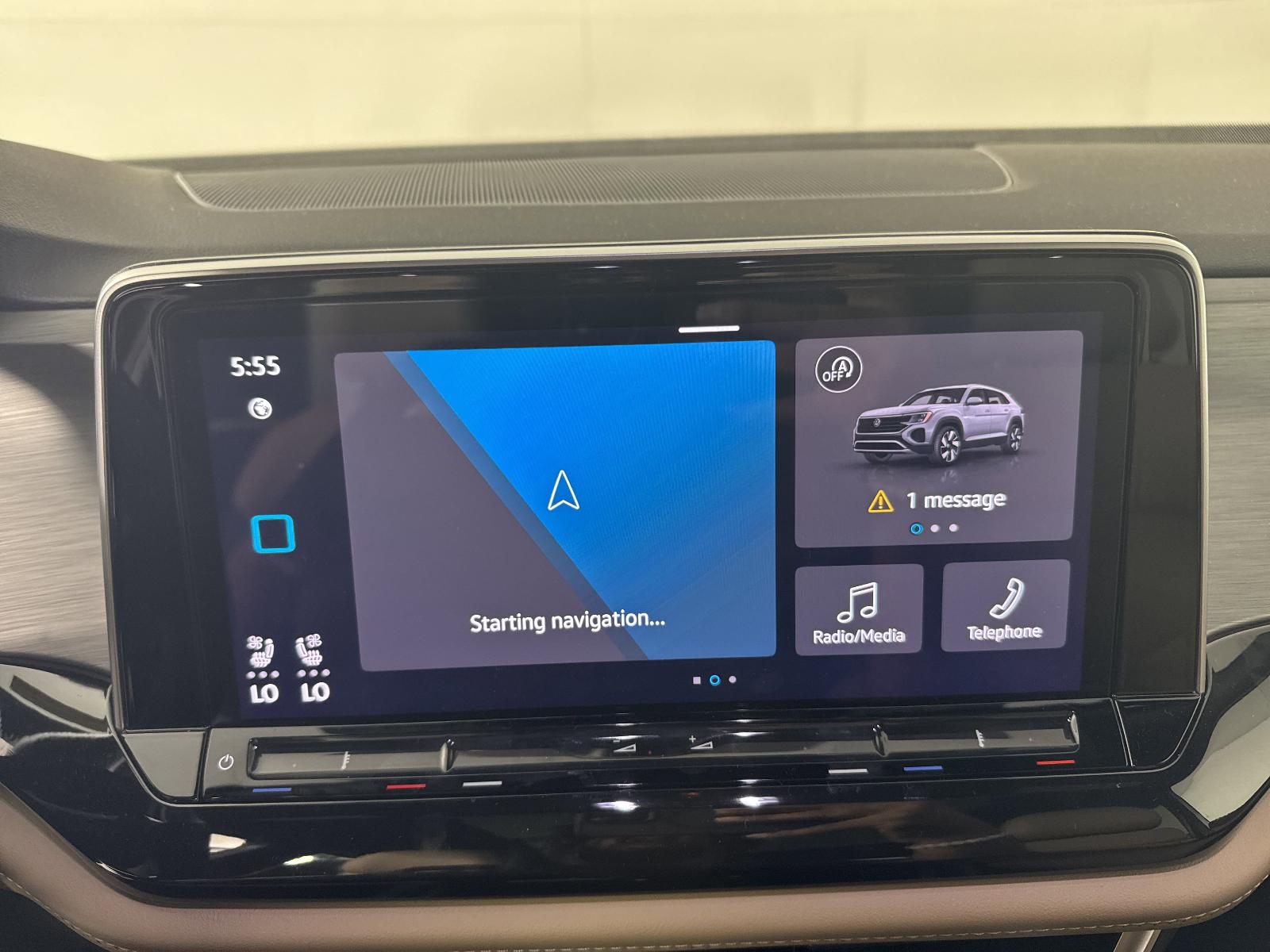 2024 Volkswagen Atlas Cross Sport Vehicle Photo in Georgetown, TX 78626