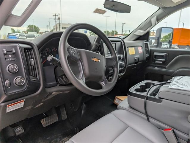 2024 Chevrolet Silverado Chassis Cab Vehicle Photo in ENGLEWOOD, CO 80113-6708