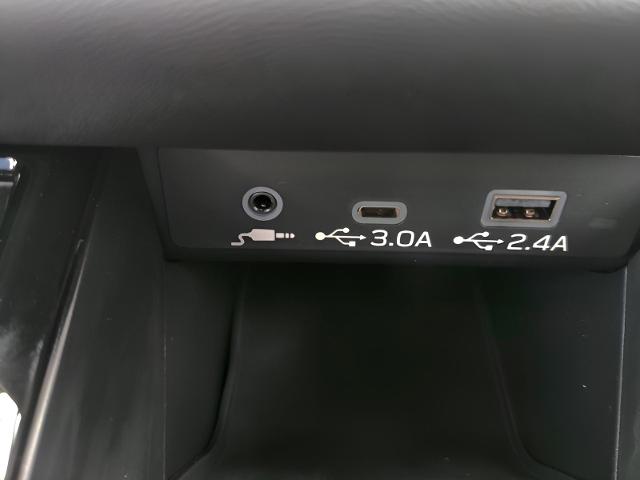 2025 Subaru Outback Vehicle Photo in Green Bay, WI 54304