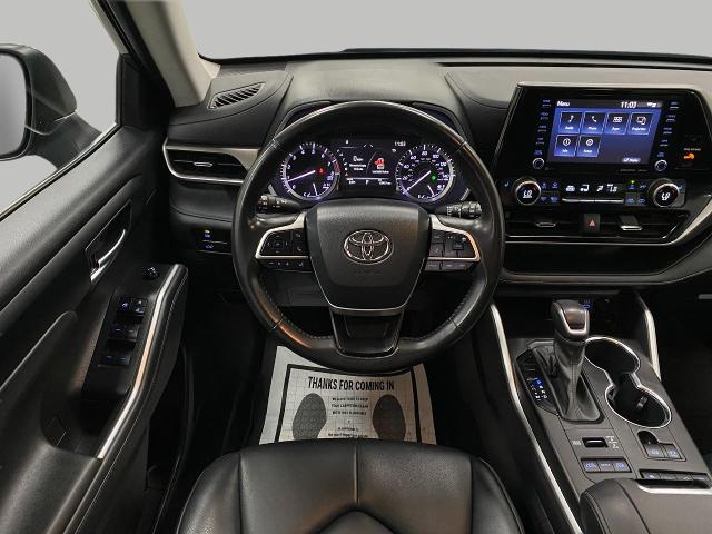 2022 Toyota Highlander Vehicle Photo in Appleton, WI 54913