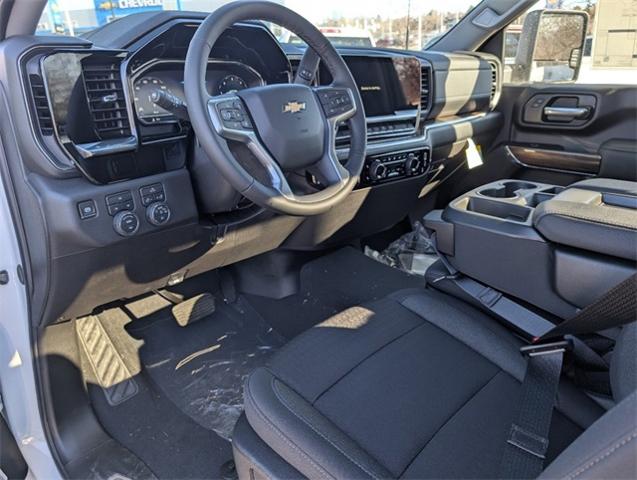2025 Chevrolet Silverado 3500 HD Vehicle Photo in ENGLEWOOD, CO 80113-6708