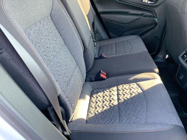 2022 Chevrolet Equinox Vehicle Photo in MOON TOWNSHIP, PA 15108-2571