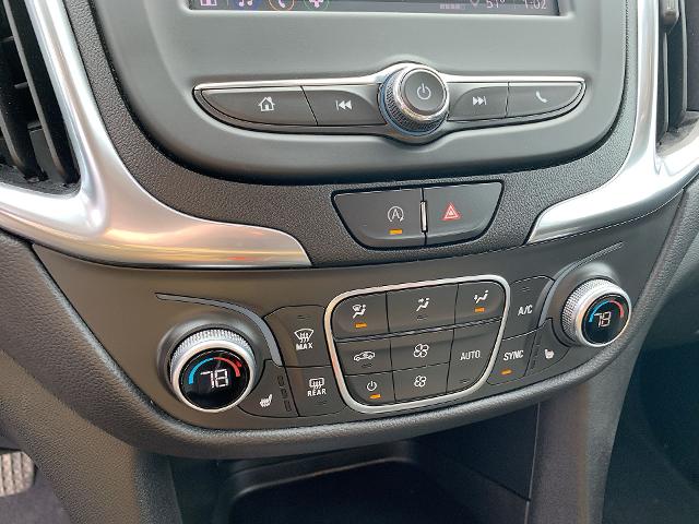 2022 Chevrolet Equinox Vehicle Photo in MOON TOWNSHIP, PA 15108-2571