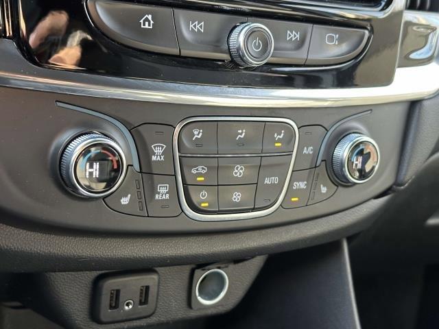 2022 Chevrolet Traverse Vehicle Photo in SAINT JAMES, NY 11780-3219