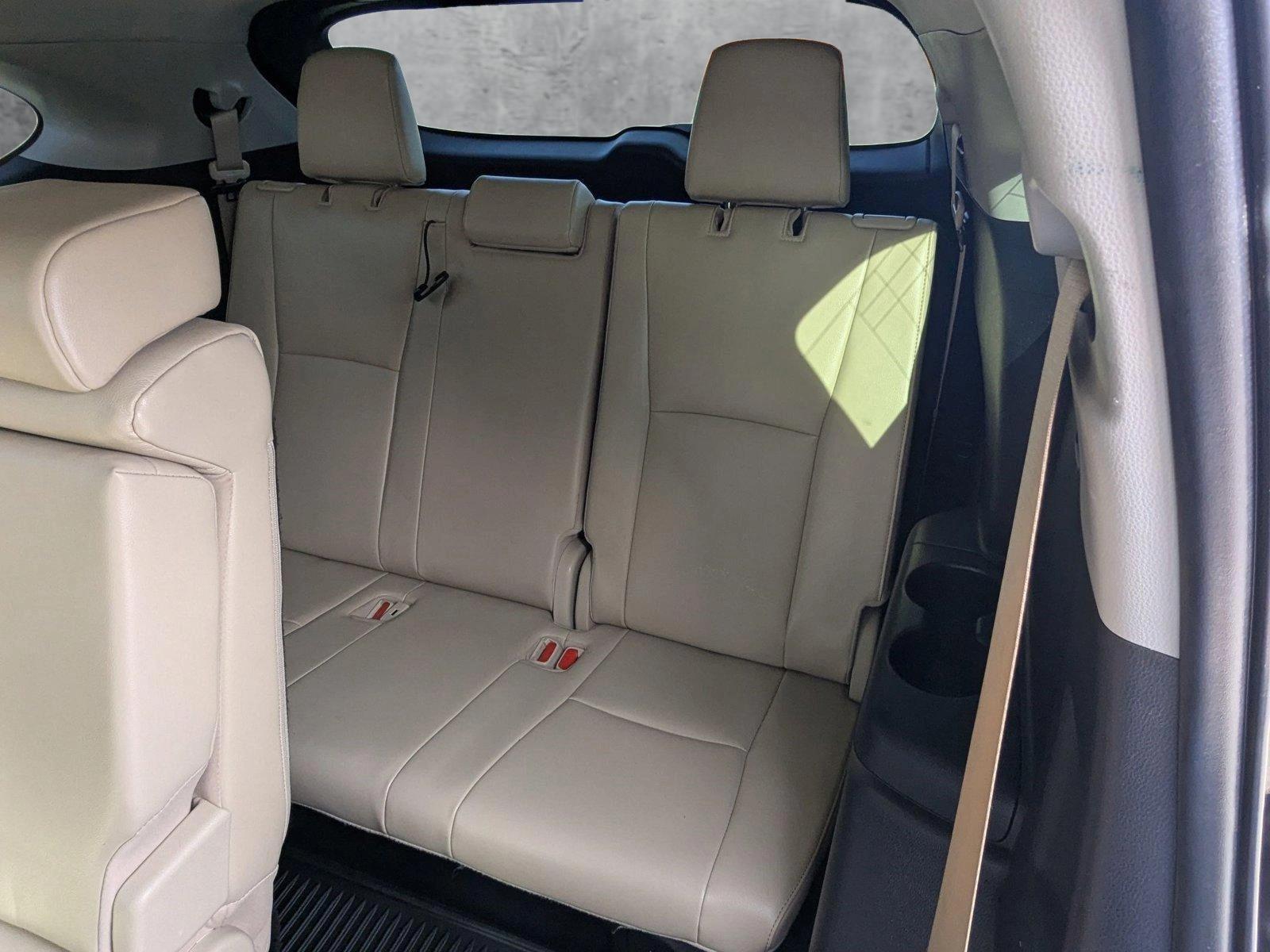 2022 Toyota Highlander Vehicle Photo in Spokane, WA 99201