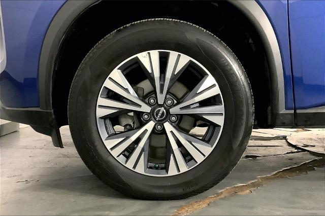 2023 Nissan Rogue Vehicle Photo in Kansas City, MO 64114