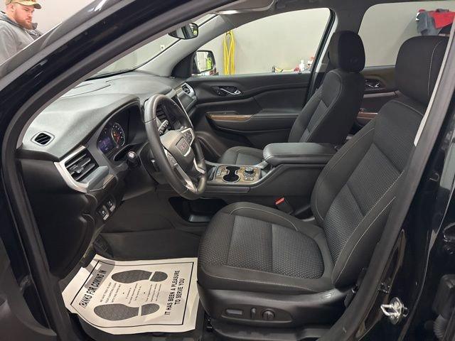 2022 GMC Acadia Vehicle Photo in MEDINA, OH 44256-9631