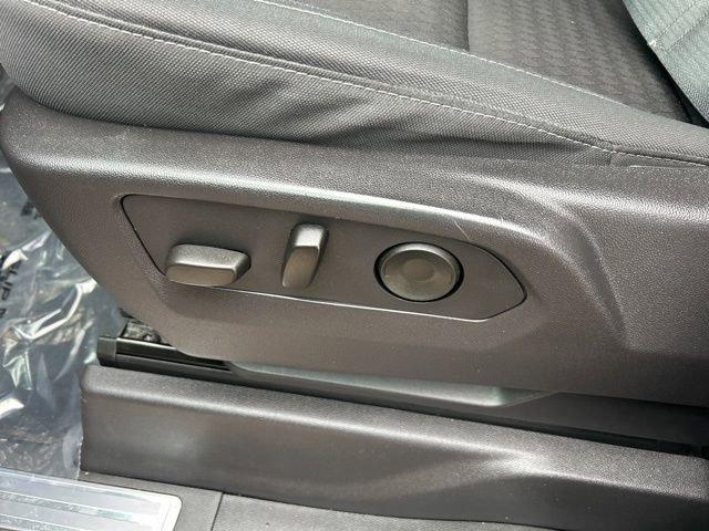 2024 GMC Sierra 1500 Vehicle Photo in MEDINA, OH 44256-9631