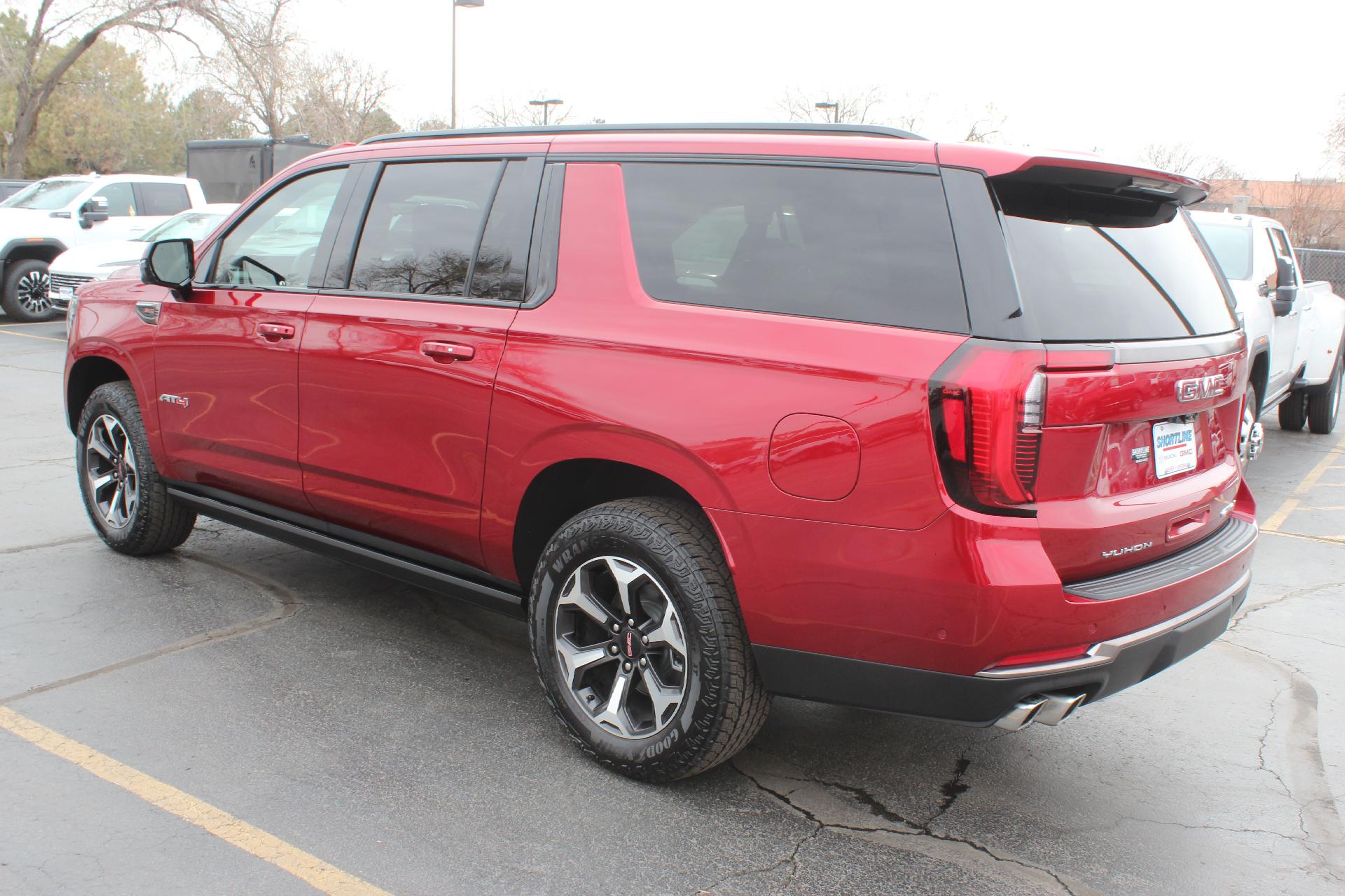 2025 GMC Yukon XL Vehicle Photo in AURORA, CO 80012-4011