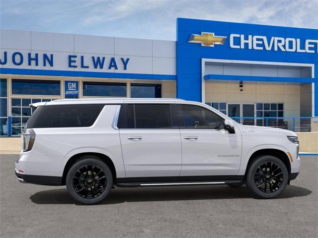 2025 Chevrolet Suburban Vehicle Photo in ENGLEWOOD, CO 80113-6708