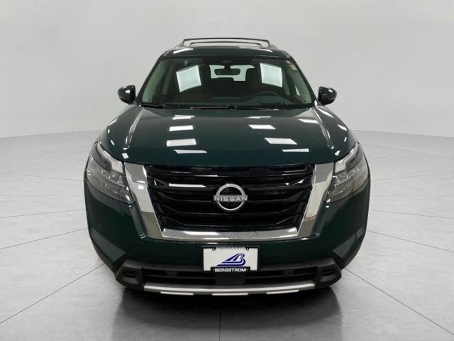 2025 Nissan Pathfinder Vehicle Photo in Appleton, WI 54913