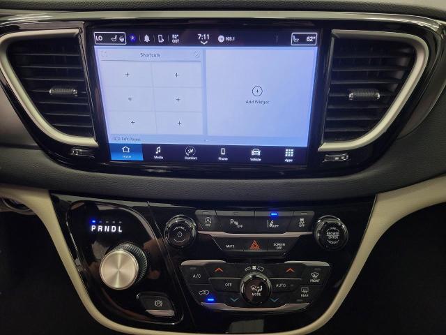 2023 Chrysler Pacifica Vehicle Photo in APPLETON, WI 54914-4656