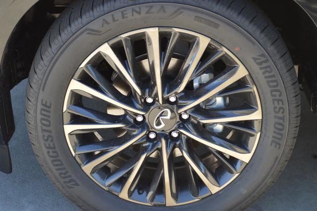2025 INFINITI QX80 Vehicle Photo in Houston, TX 77090