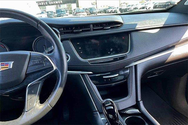 2021 Cadillac XT5 Vehicle Photo in TOPEKA, KS 66609-0000