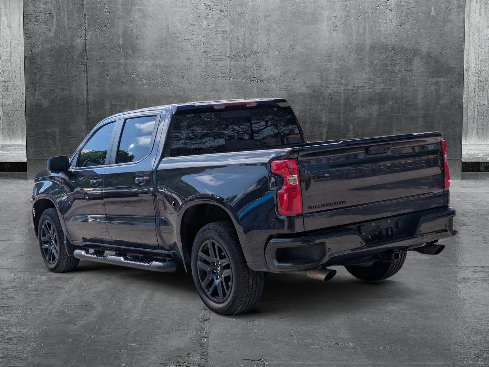 2023 Chevrolet Silverado 1500 Vehicle Photo in GREENACRES, FL 33463-3207