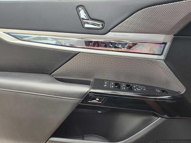 2023 BMW 740i Vehicle Photo in PLANO, TX 75024