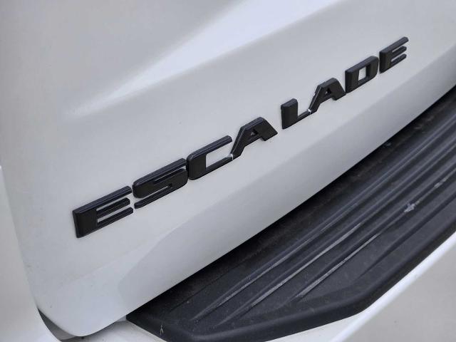 2021 Cadillac Escalade Vehicle Photo in DENTON, TX 76210-9321