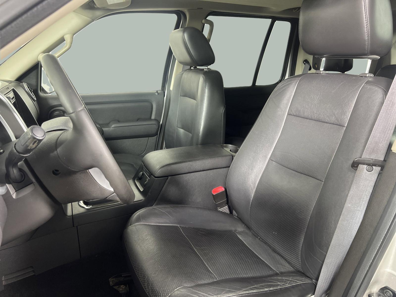 2007 Mercury Mountaineer Vehicle Photo in GEORGETOWN, TX 78626-7508