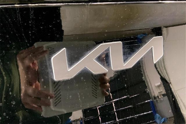 2023 Kia Sportage Vehicle Photo in Lees Summit, MO 64086