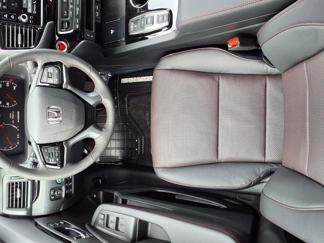 2025 Honda Ridgeline Vehicle Photo in Oshkosh, WI 54904