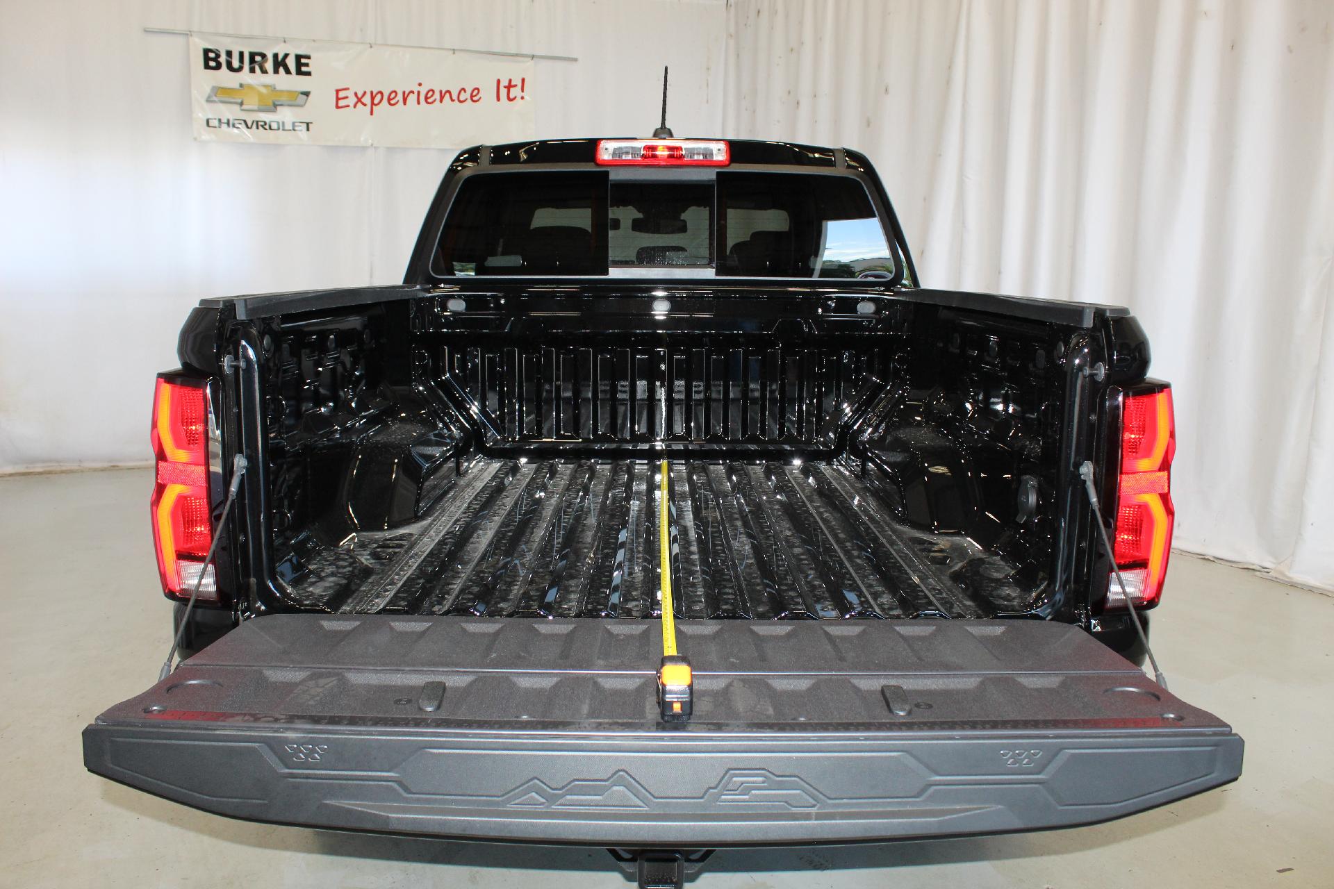 2025 Chevrolet Colorado Vehicle Photo in NORTHAMPTON, MA 01060-1120