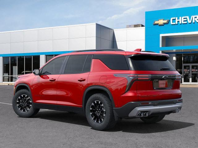 2025 Chevrolet Traverse Vehicle Photo in MOON TOWNSHIP, PA 15108-2571