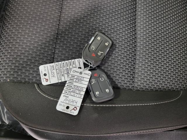 2023 GMC Acadia Vehicle Photo in NEENAH, WI 54956-2243