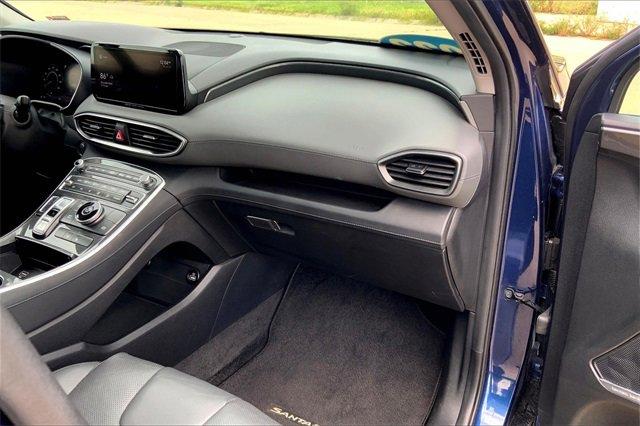 2022 Hyundai Santa Fe Vehicle Photo in TOPEKA, KS 66609-0000
