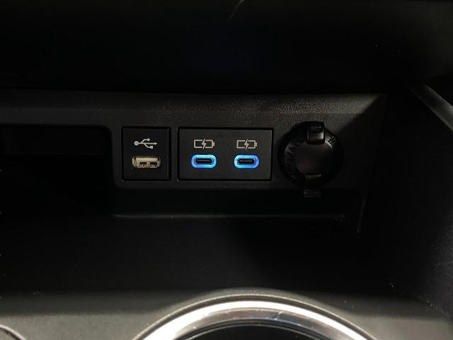 2022 Toyota Highlander Vehicle Photo in Appleton, WI 54913