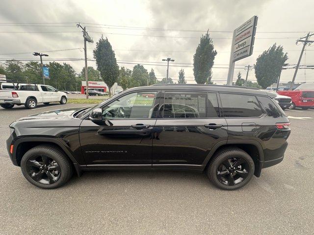 2025 Jeep Grand Cherokee L Vehicle Photo in Doylsetown, PA 18901