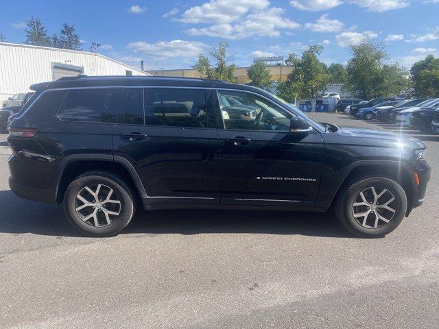 2023 Jeep Grand Cherokee L Vehicle Photo in Doylsetown, PA 18901
