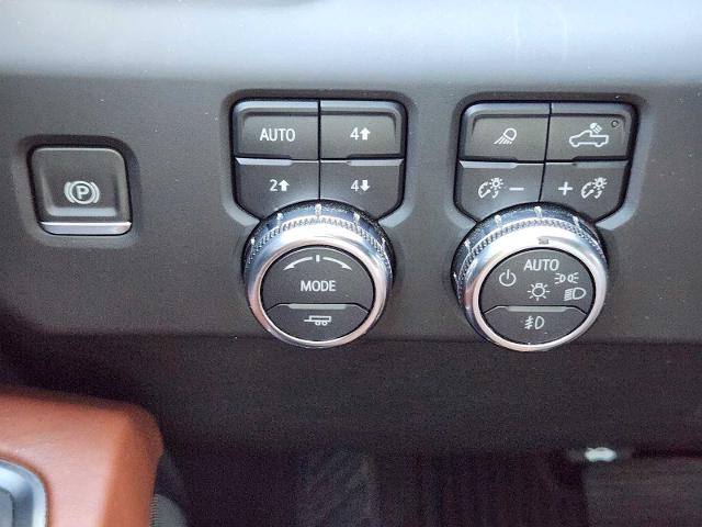 2024 GMC Sierra 2500 HD Vehicle Photo in DENTON, TX 76210-9321