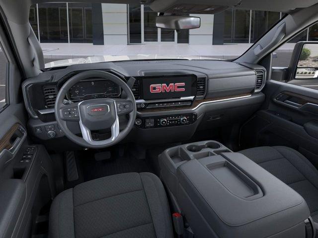 2025 GMC Sierra 2500 HD Vehicle Photo in MEDINA, OH 44256-9631