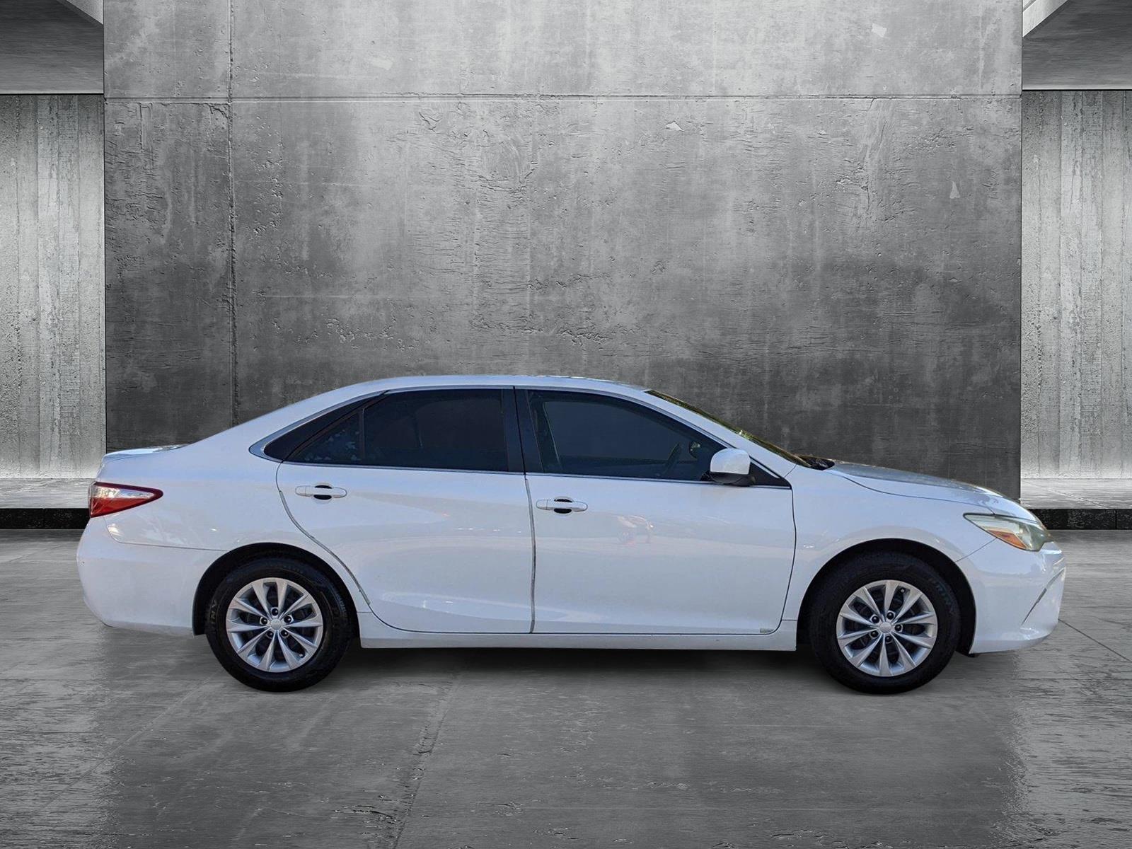 2015 Toyota Camry Vehicle Photo in Pembroke Pines , FL 33084