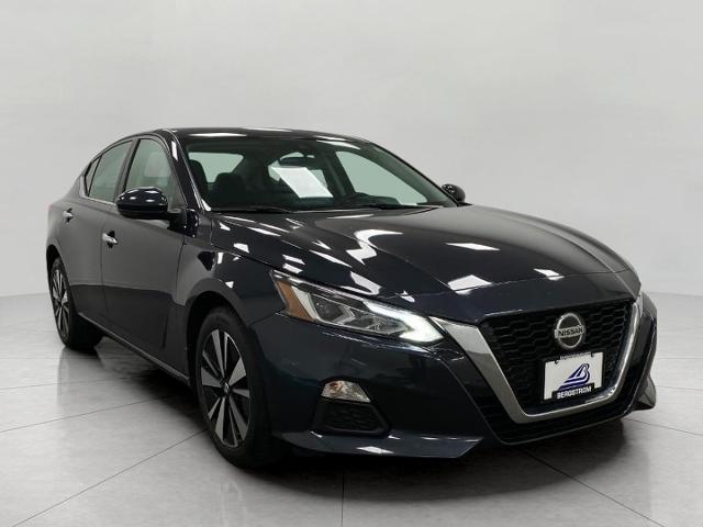 2021 Nissan Altima Vehicle Photo in Oshkosh, WI 54904