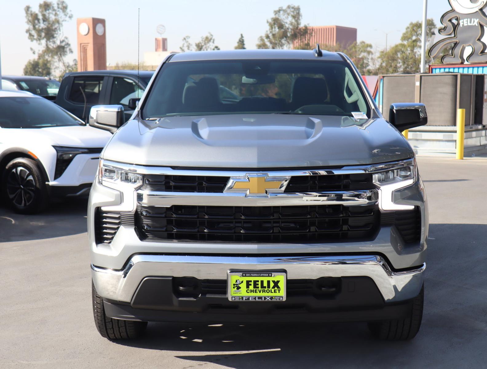 2025 Chevrolet Silverado 1500 Vehicle Photo in LOS ANGELES, CA 90007-3794