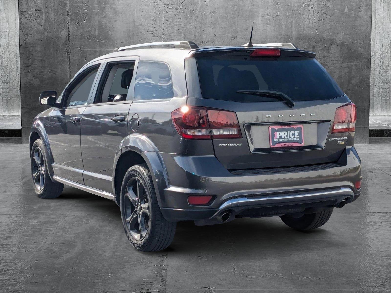 2018 Dodge Journey Vehicle Photo in VALENCIA, CA 91355-1705