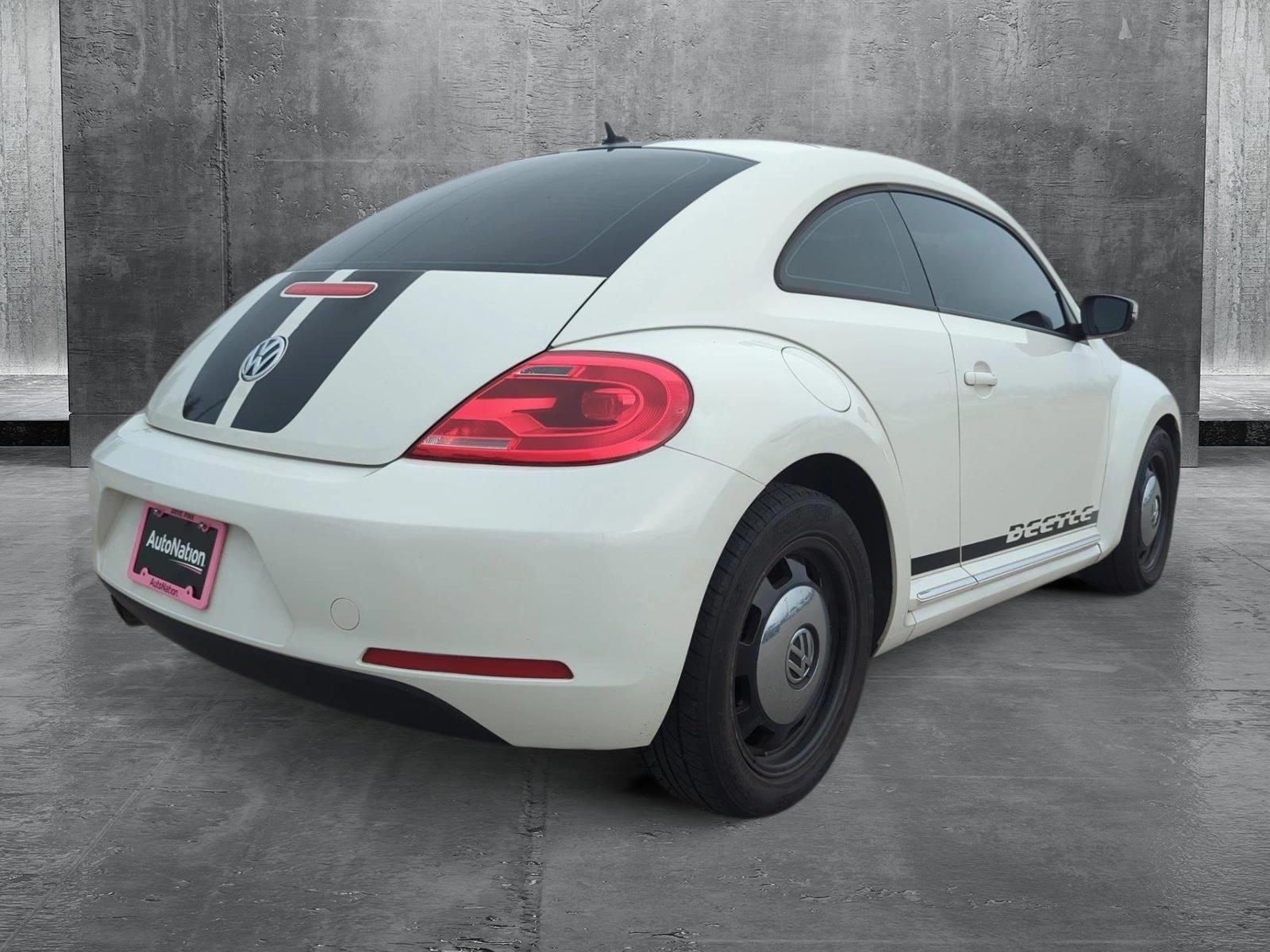 2013 Volkswagen Beetle Coupe Vehicle Photo in Memphis, TN 38125