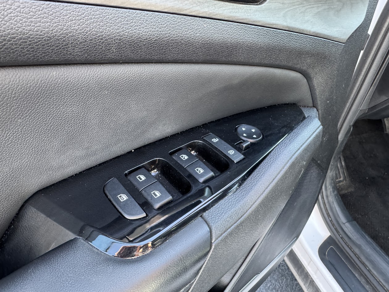 2023 Kia Sportage Vehicle Photo in BOONVILLE, IN 47601-9633